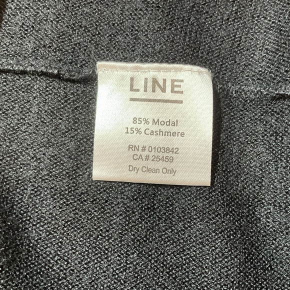 LINE KNITWEAR Modal Cashmere Blend Black Vee Neck Sweater Drop Shoulders US Sz S - Picture 7 of 8